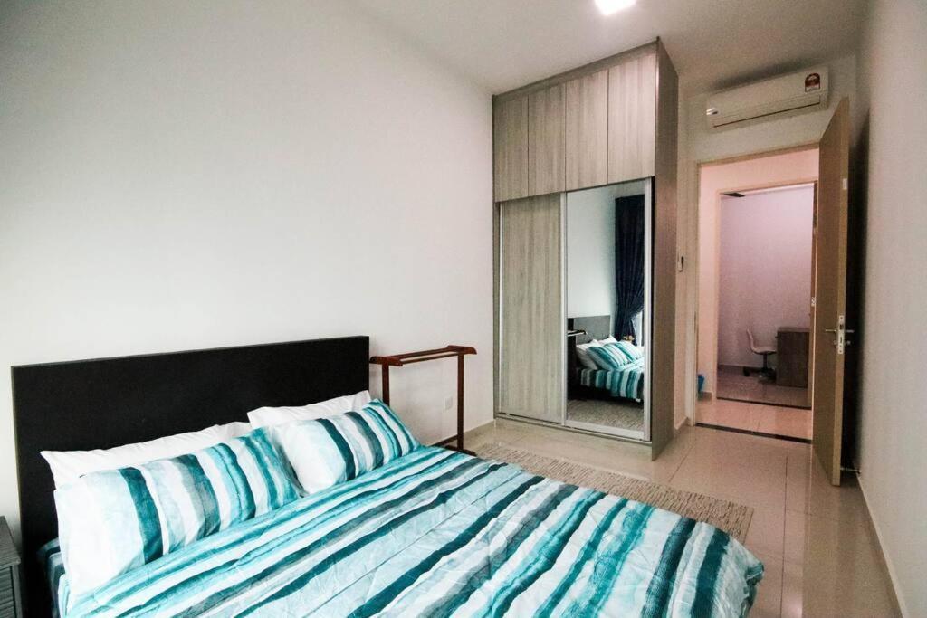 Legasi Kampung Baru By Airhost Apartment Куала Лумпур Екстериор снимка