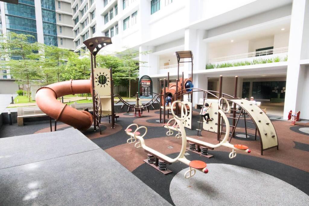 Legasi Kampung Baru By Airhost Apartment Куала Лумпур Екстериор снимка